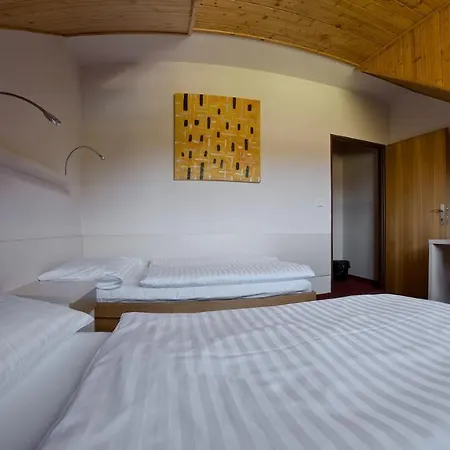 Sporthotel Kácov * Kácov